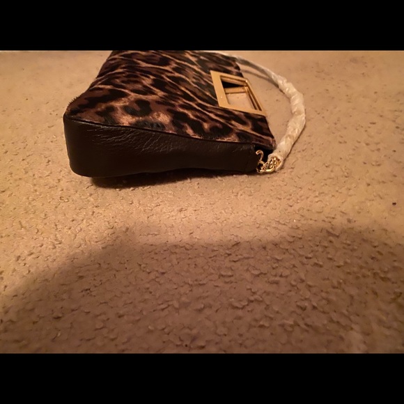 Michael Kors Berkley Leopard Clutch - Picture 3 of 6